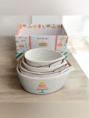 NEW Now Designs by Danica Set of 4 Measuring Cup Set Cake Walk Design Stoneware